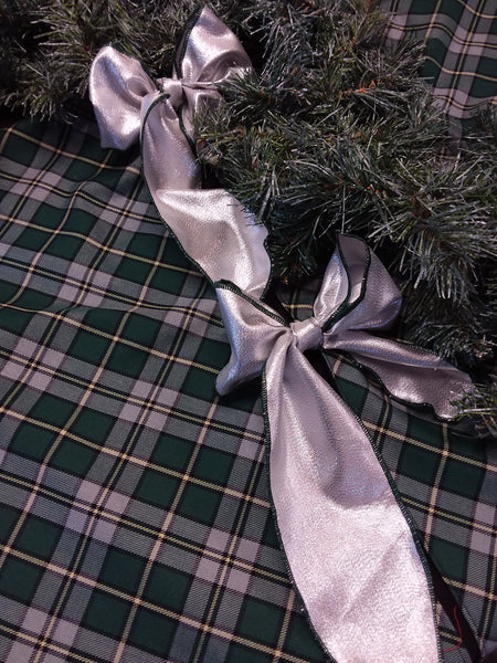 Tartan Tree Skirt with Bows